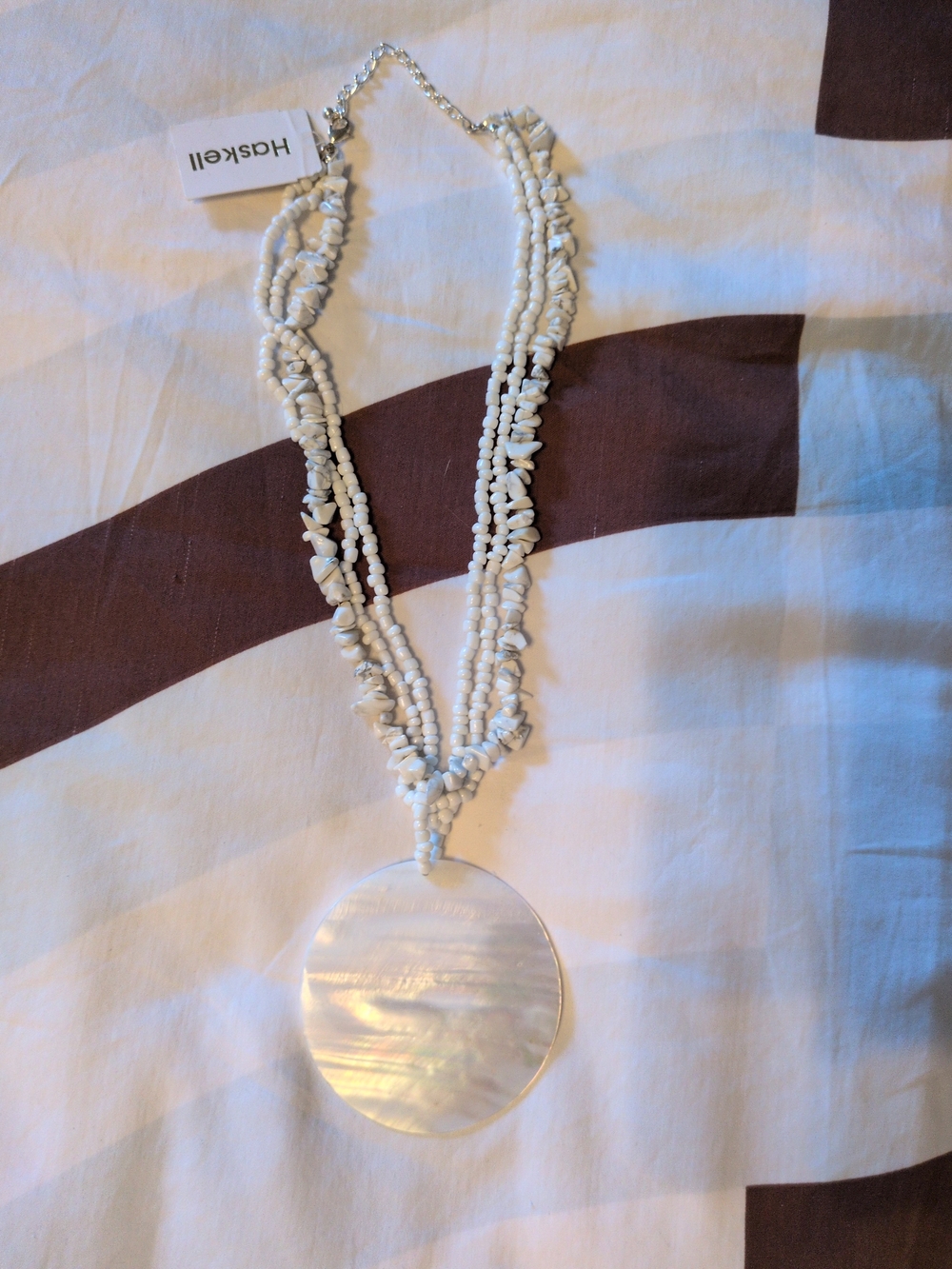 White Beaded Necklace with Shell Pendant